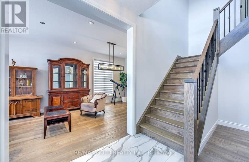 944 Trailsway Avenue — photo 5 of 29