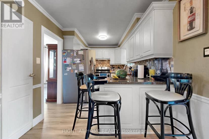 41 Flamingo Crescent — photo 14 of 40