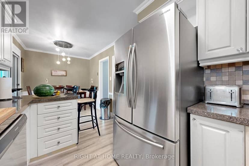 41 Flamingo Crescent — photo 13 of 40
