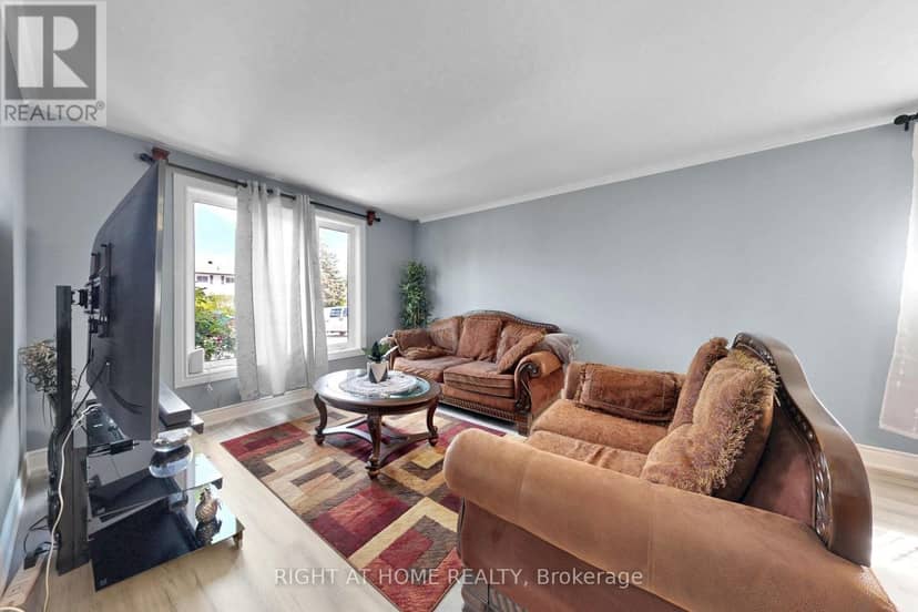 41 Flamingo Crescent — photo 3 of 40