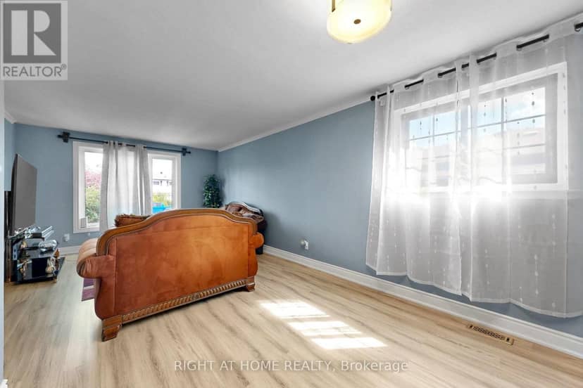 41 Flamingo Crescent — photo 9 of 40