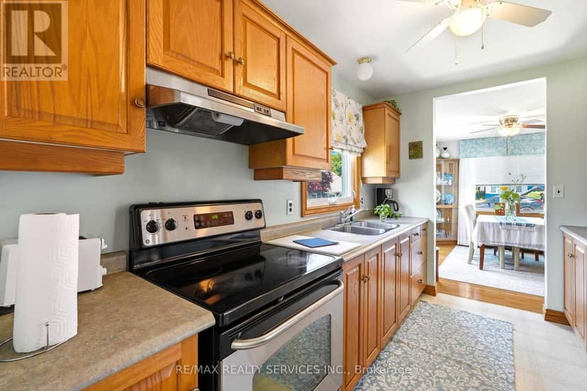 70 Oak Street — photo 19 of 40