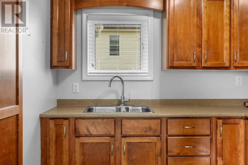 1733 Freetown Road — photo 16 of 40