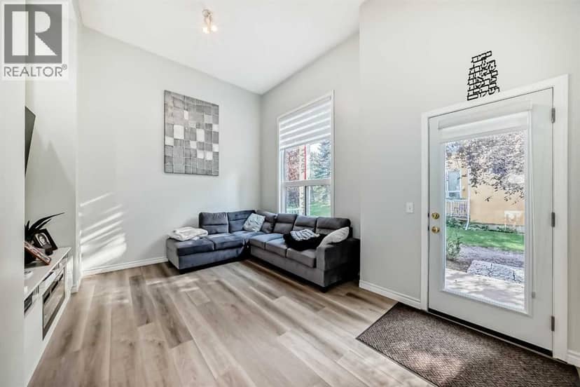 2, 7 Westland Road, Okotoks, photo 5