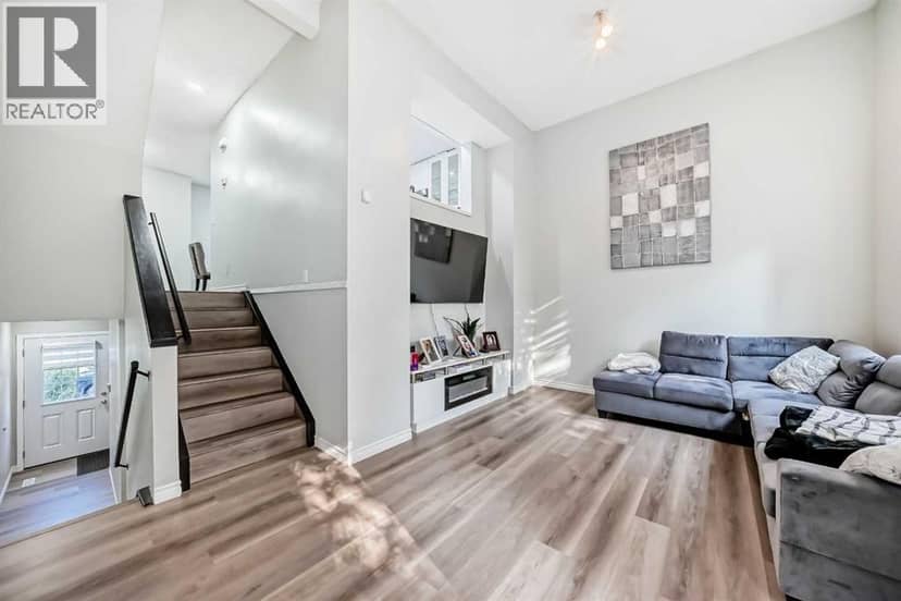 2, 7 Westland Road, Okotoks, photo 6