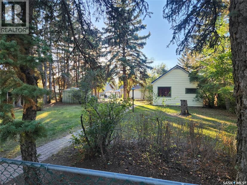 308 Pangman STREET — photo 1 of 18