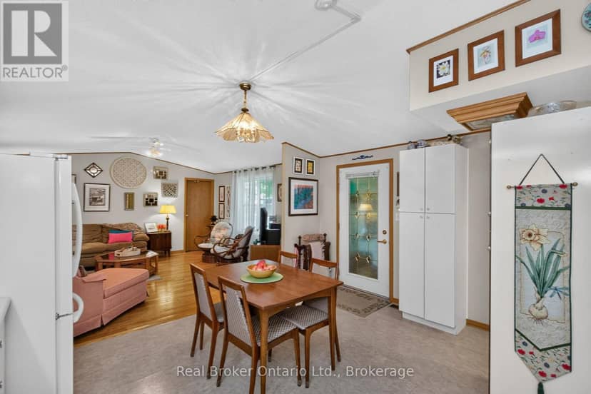 5 - 5411 Elliott Side Road — photo 10 of 29
