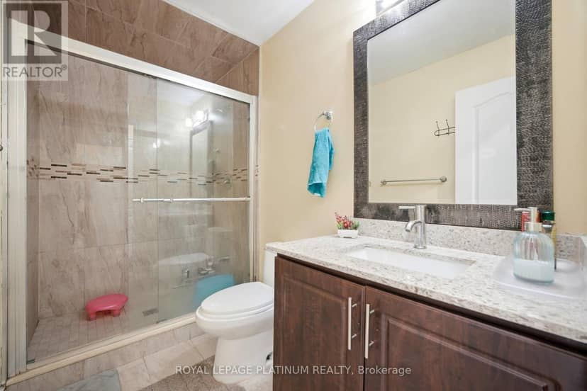 19 Golding Avenue — photo 19 of 34