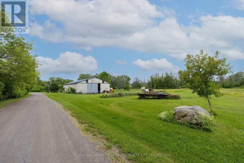 9656 Loyalist Parkway — photo 13 of 40