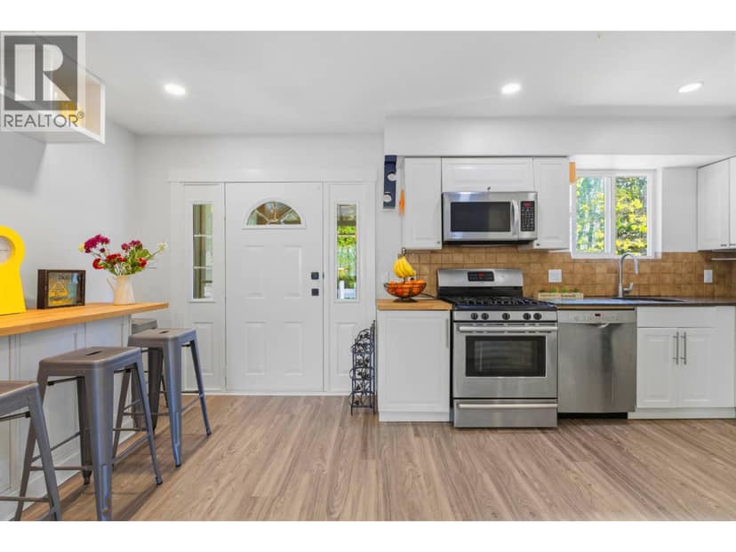 713 APPLEYARD COURT, Port Moody, photo 4