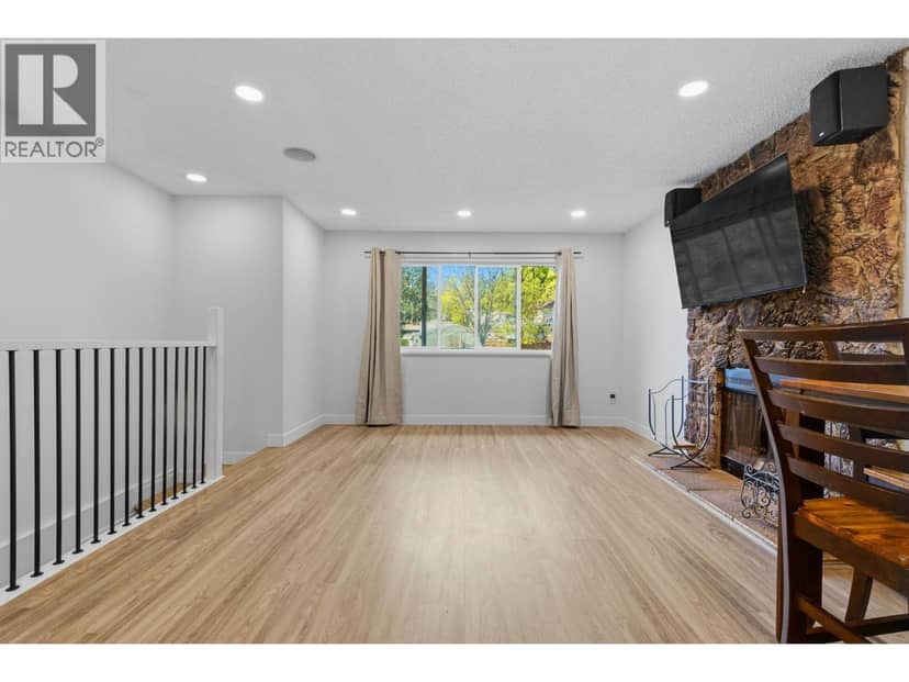 713 APPLEYARD COURT, Port Moody, photo 7