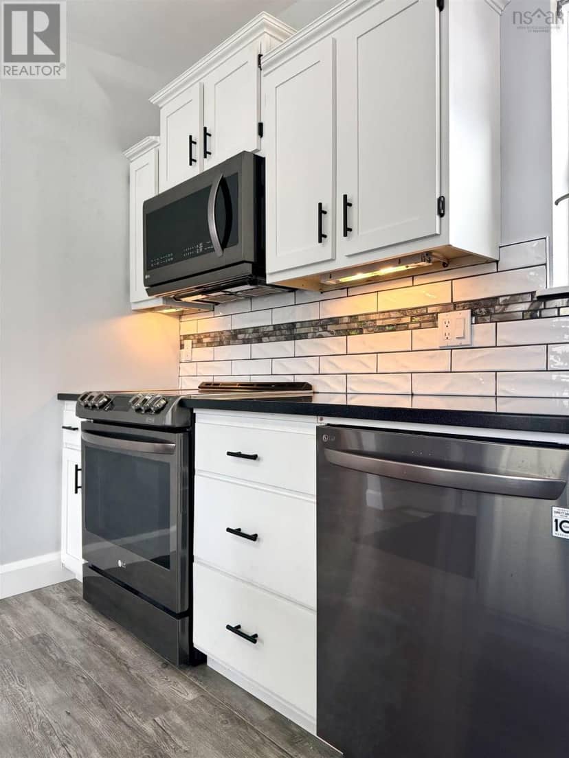 3260/3250 Barronsfield Road — photo 18 of 40