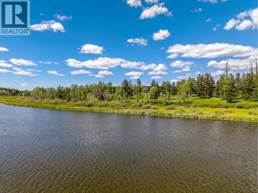 Dl 2969A Buffalo Creek Road, 100 Mile House