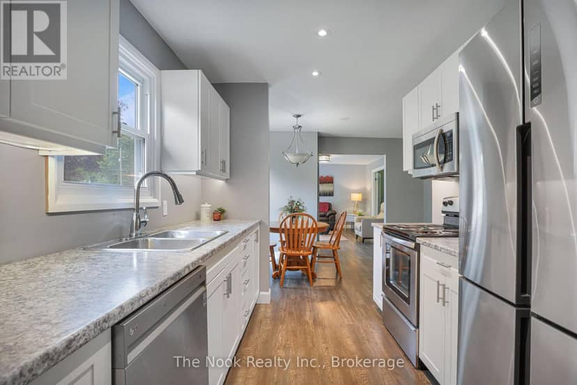 28 Weslemkoon Lake Road — photo 13 of 32