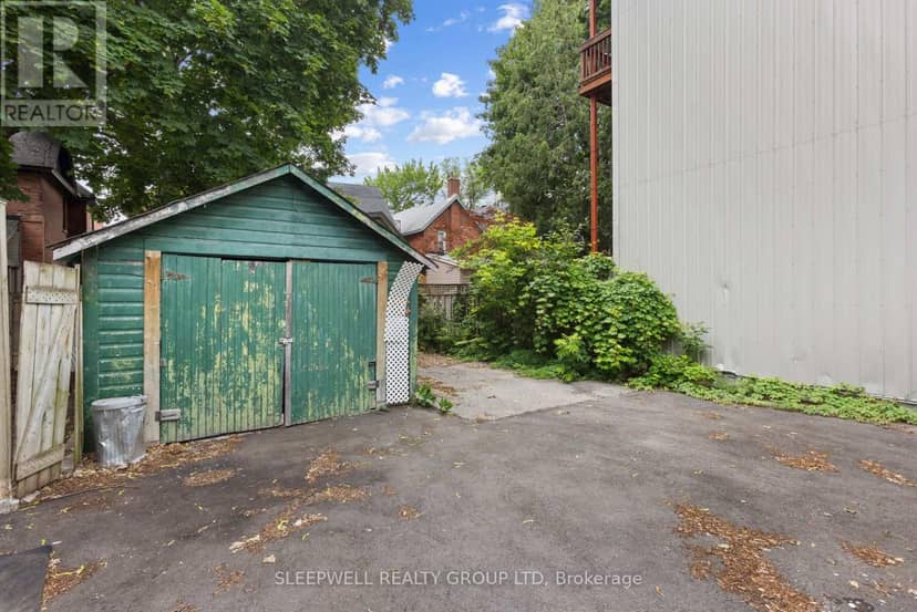 86 Fourth Avenue — photo 23 of 25
