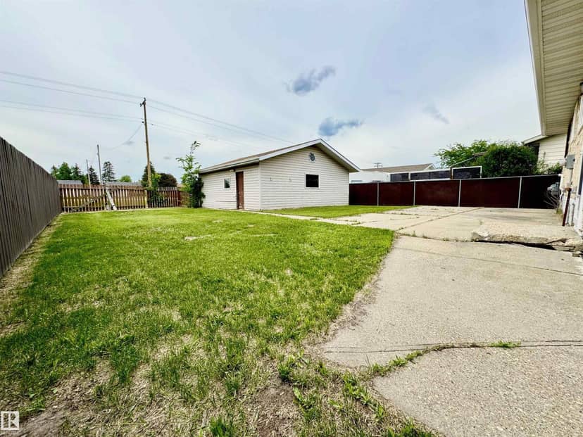 5040 47 ST, Lamont, photo 2