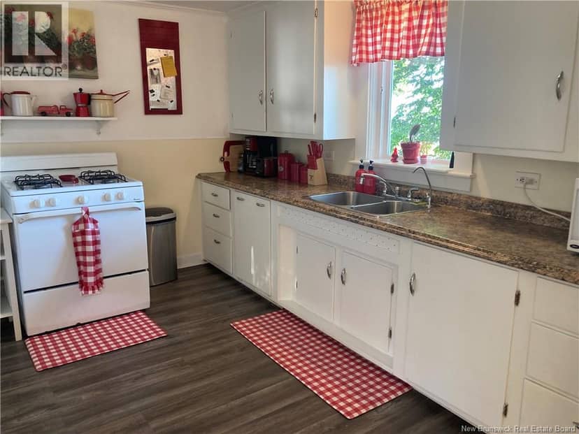 39 Cooks Point Road — photo 13 of 40