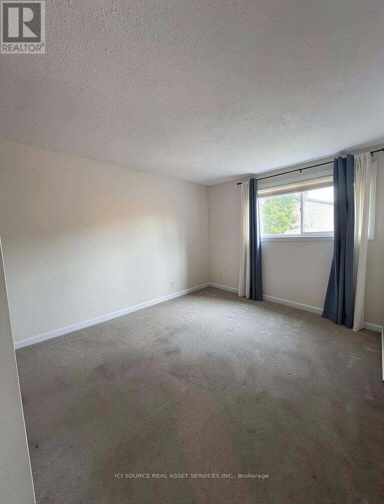 12C Sonnet Crescent — photo 8 of 22