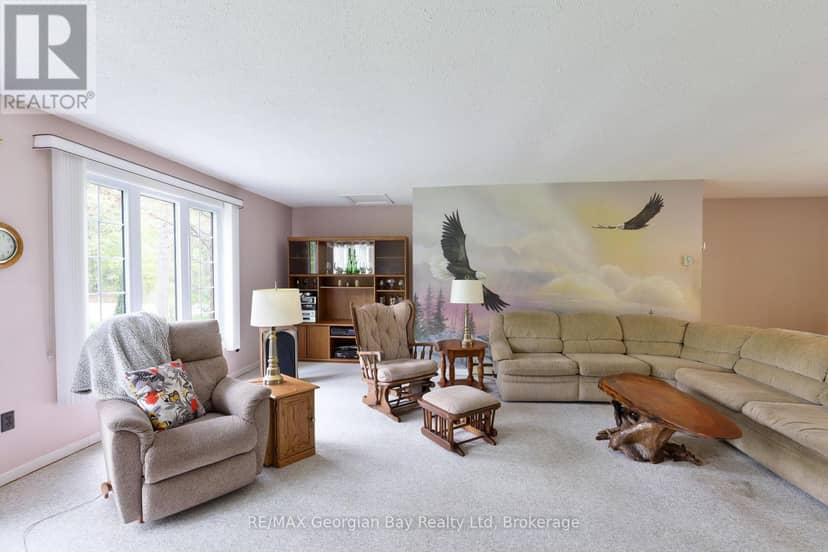 1 Lindale Avenue — photo 25 of 40