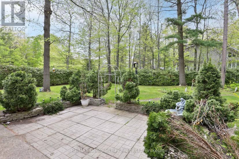 1 Lindale Avenue — photo 33 of 40