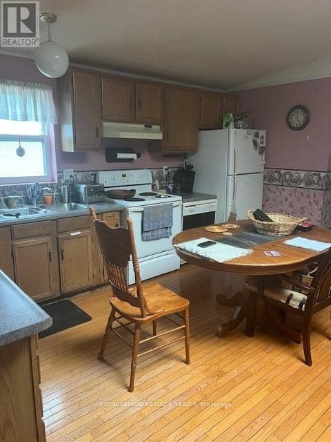 26 - 4899 Plank Road — photo 12 of 27