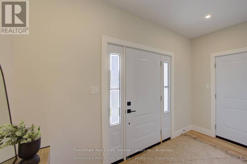 28 - 1182 Queen Street — photo 2 of 14