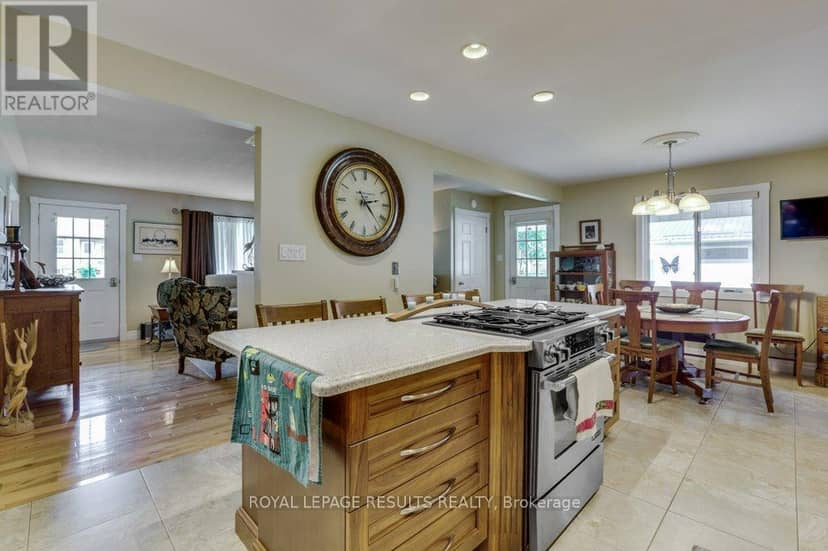46325 Methodist Street — photo 13 of 40