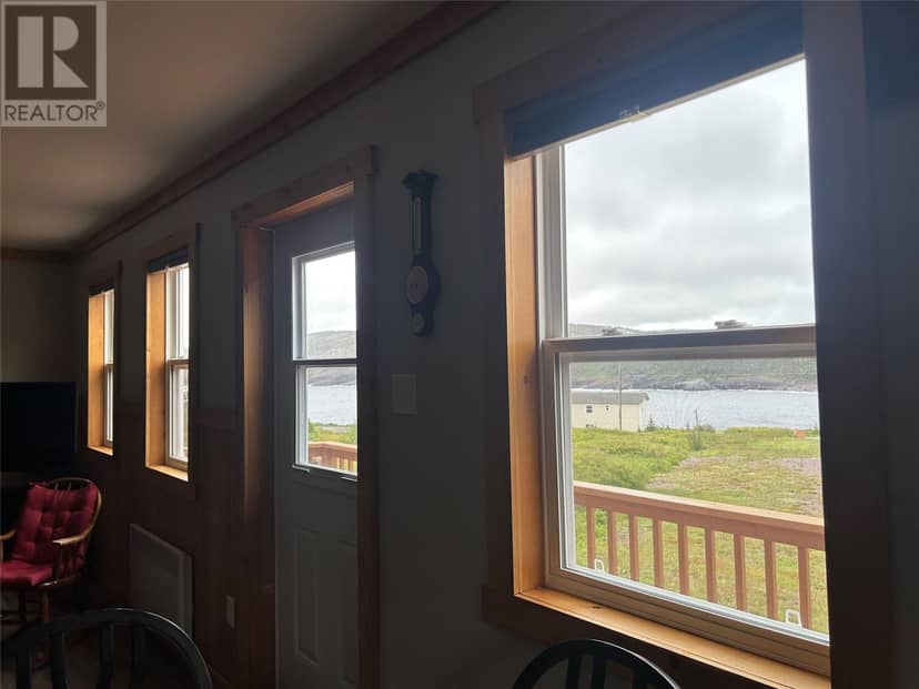 10 LONG SHORE Road — photo 17 of 37