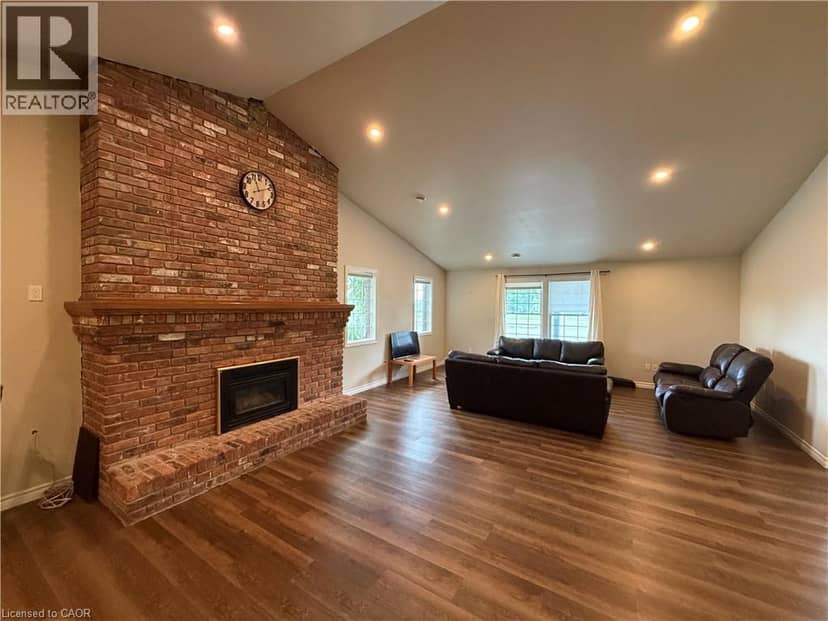1048 Highway 59 — photo 11 of 21