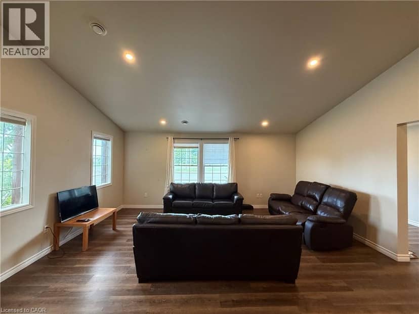 1048 Highway 59 — photo 7 of 21