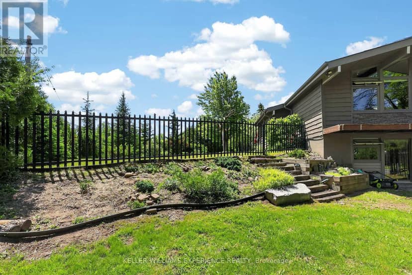 68 Royal Oak Drive — photo 25 of 40