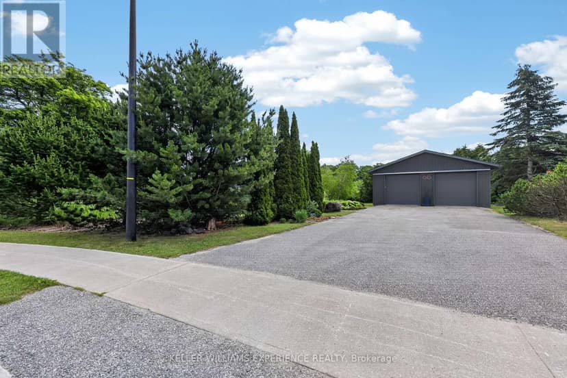 68 Royal Oak Drive — photo 3 of 40