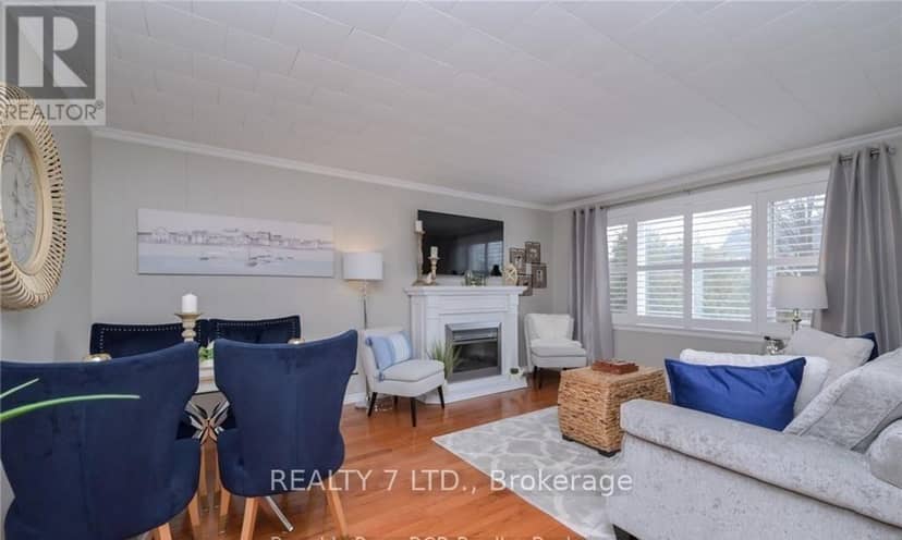 270 James Street E — photo 11 of 34