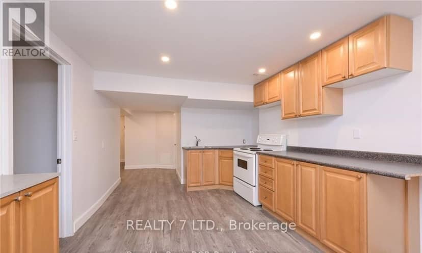 270 James Street E — photo 16 of 34