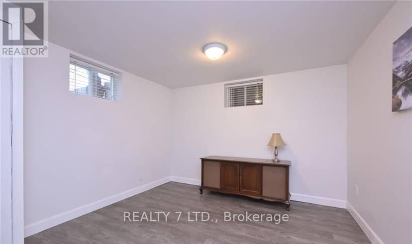 270 James Street E — photo 18 of 34