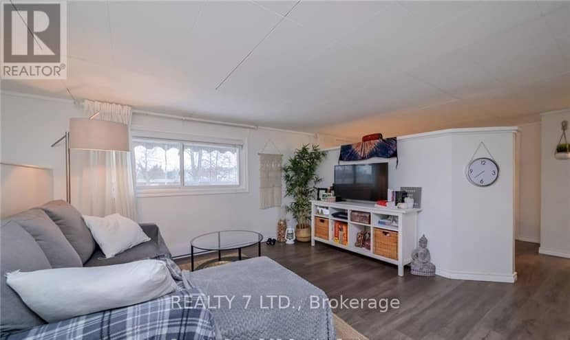 270 James Street E — photo 24 of 34