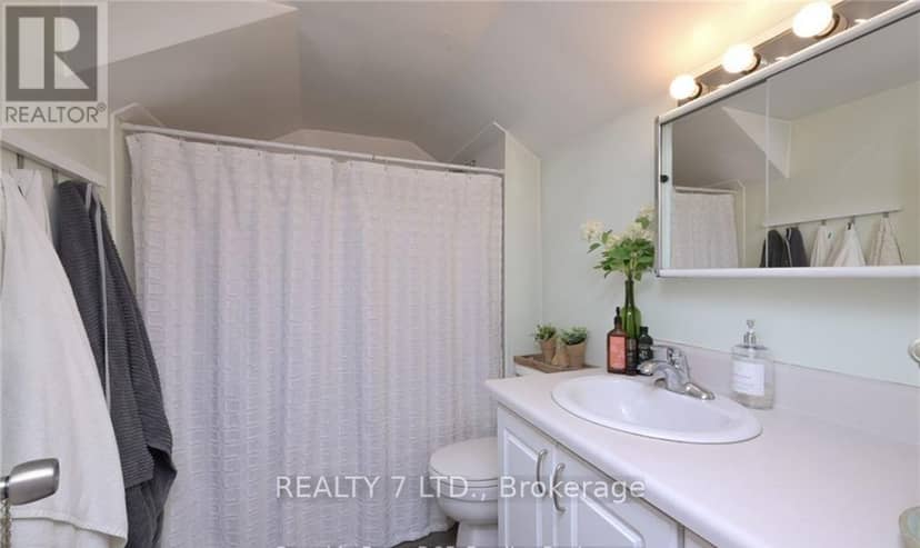 270 James Street E — photo 27 of 34