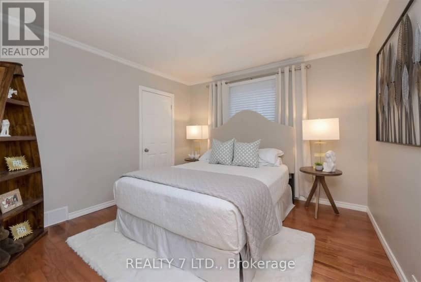 270 James Street E — photo 7 of 34