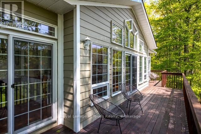 157 Farlain Lake Road W — photo 21 of 40