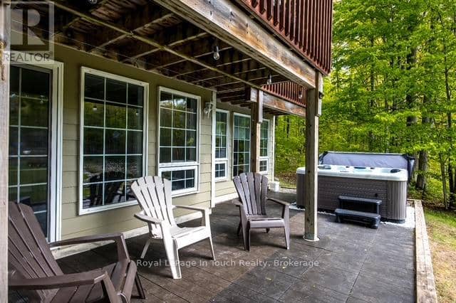 157 Farlain Lake Road W — photo 16 of 40