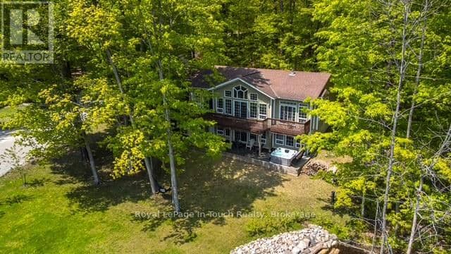 157 Farlain Lake Road W — photo 14 of 40