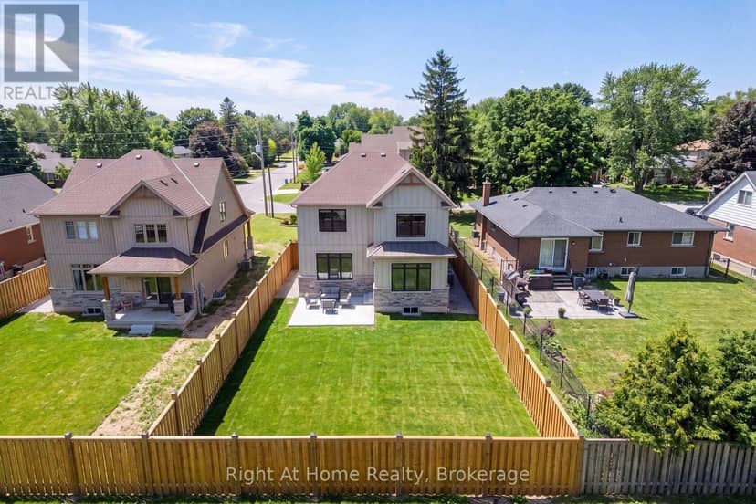 21 Eastwood Avenue N, Oshawa, photo 8