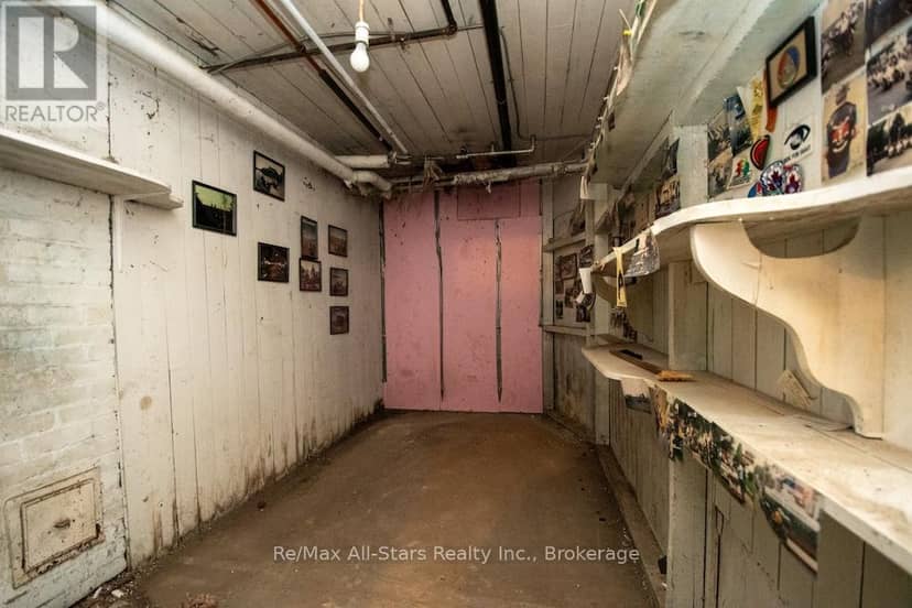 173 Lindsay Street S — photo 40 of 40