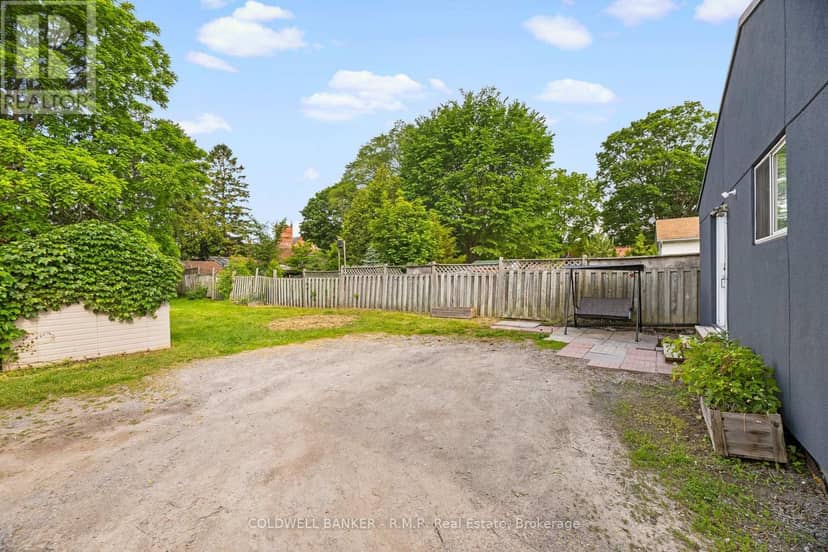 371 John Street — photo 21 of 33