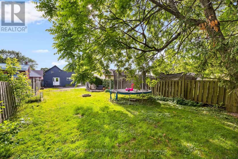371 John Street — photo 26 of 33