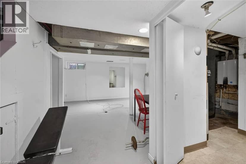 144 HUNTER Street W — photo 28 of 40