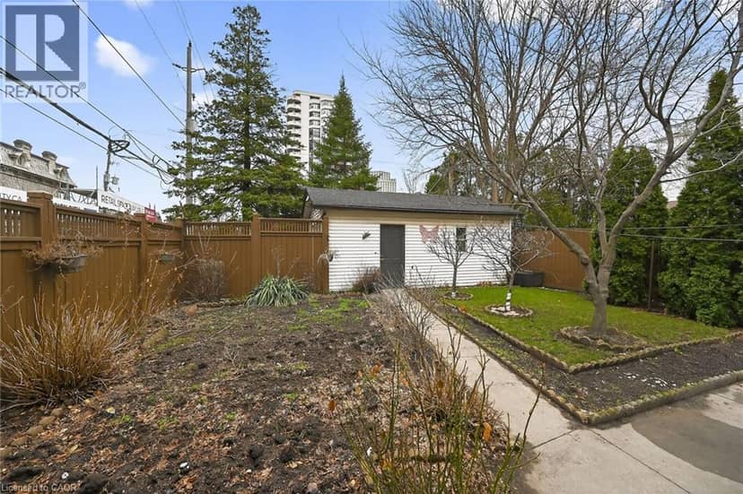 144 HUNTER Street W — photo 3 of 40