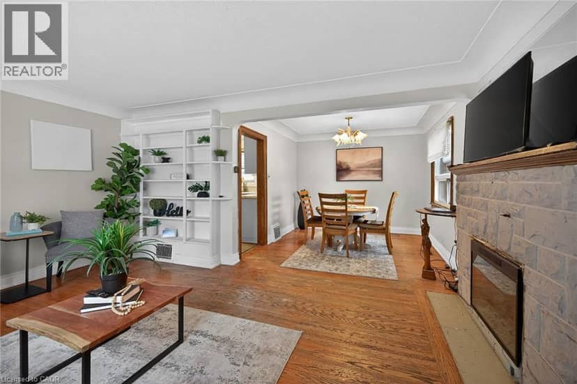 144 HUNTER Street W — photo 11 of 40