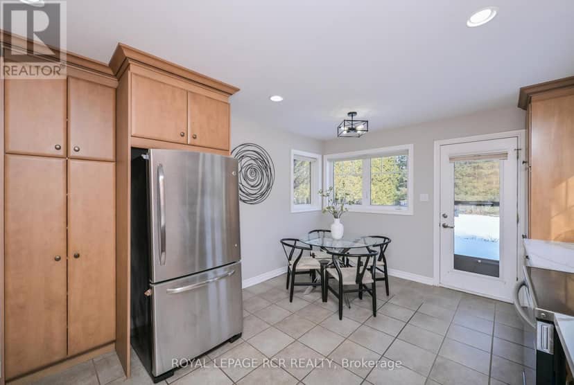 2863 Concession Rd 3 — photo 11 of 32