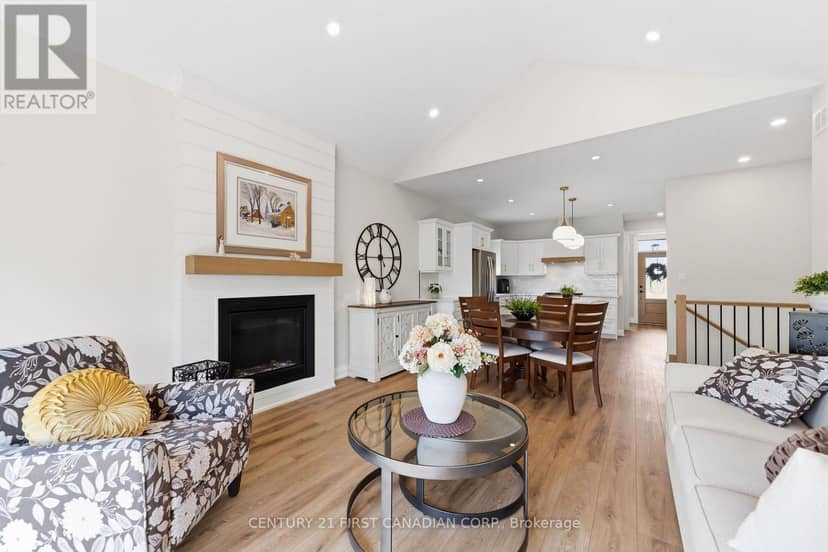 4 Postma Crescent — photo 15 of 36
